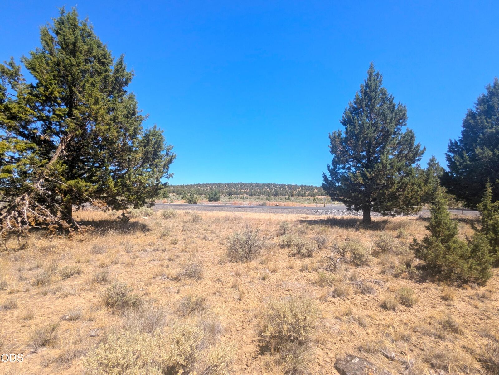 Property Photo: 3152 SE Pilot Drive OR 97754