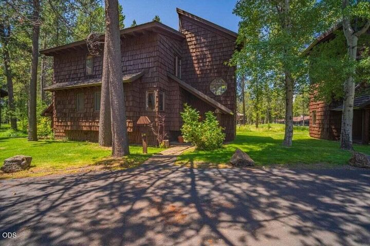 Property Photo:  57089 Wild Lily Lane 16  OR 97707 