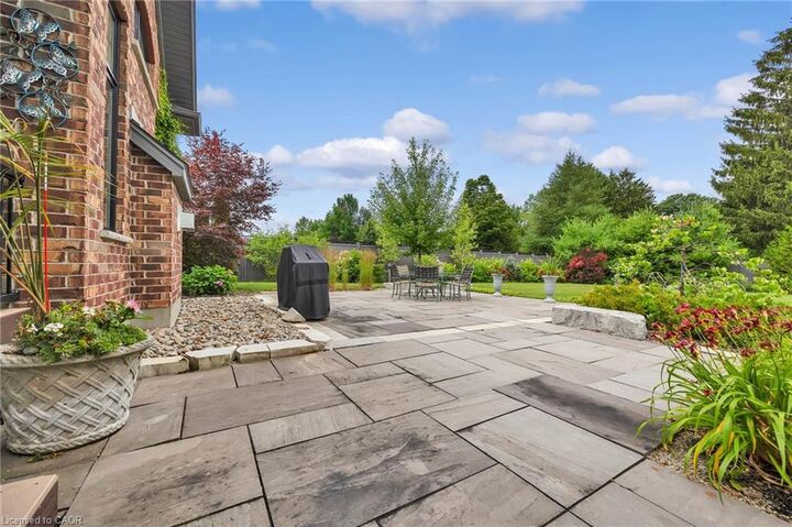 Property Photo:  585 Regal Place  ON N2V 2G3 