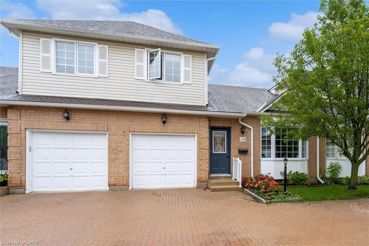 149 Silverbirch Boulevard — photo 1