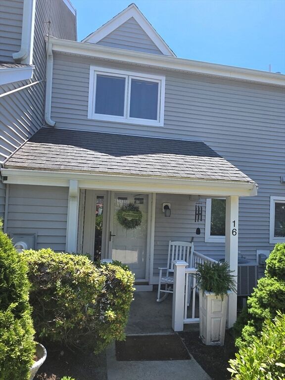 Property Photo:  16 Westcliff Dr 16  MA 02360 