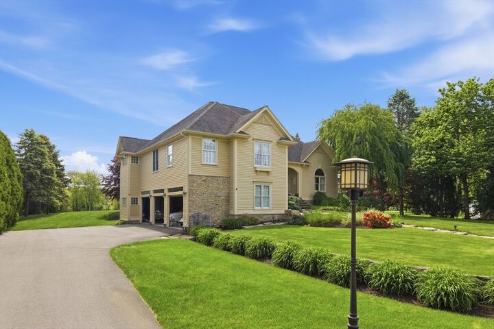 Property Photo:  3 Sandpiper Dr  MA 02790 