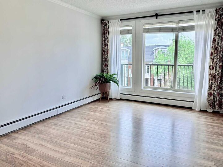 Property Photo: 808 Royal Avenue SW 314 AB T2T 0L3