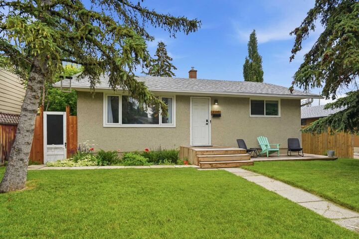 Property Photo: 3732 45 Street SW AB T3E 3V4