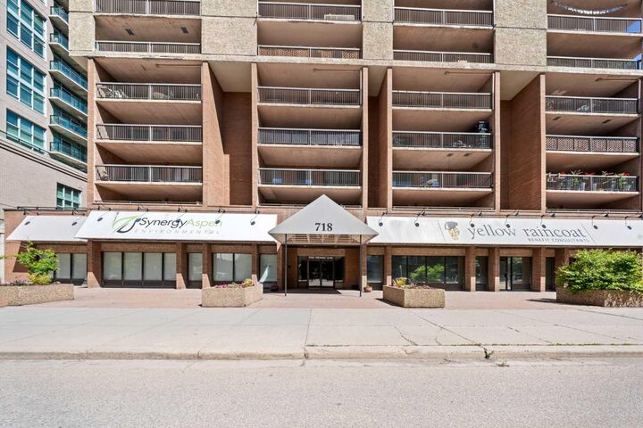 Property Photo: 718 12 Avenue SW 202 AB T2R 0H7