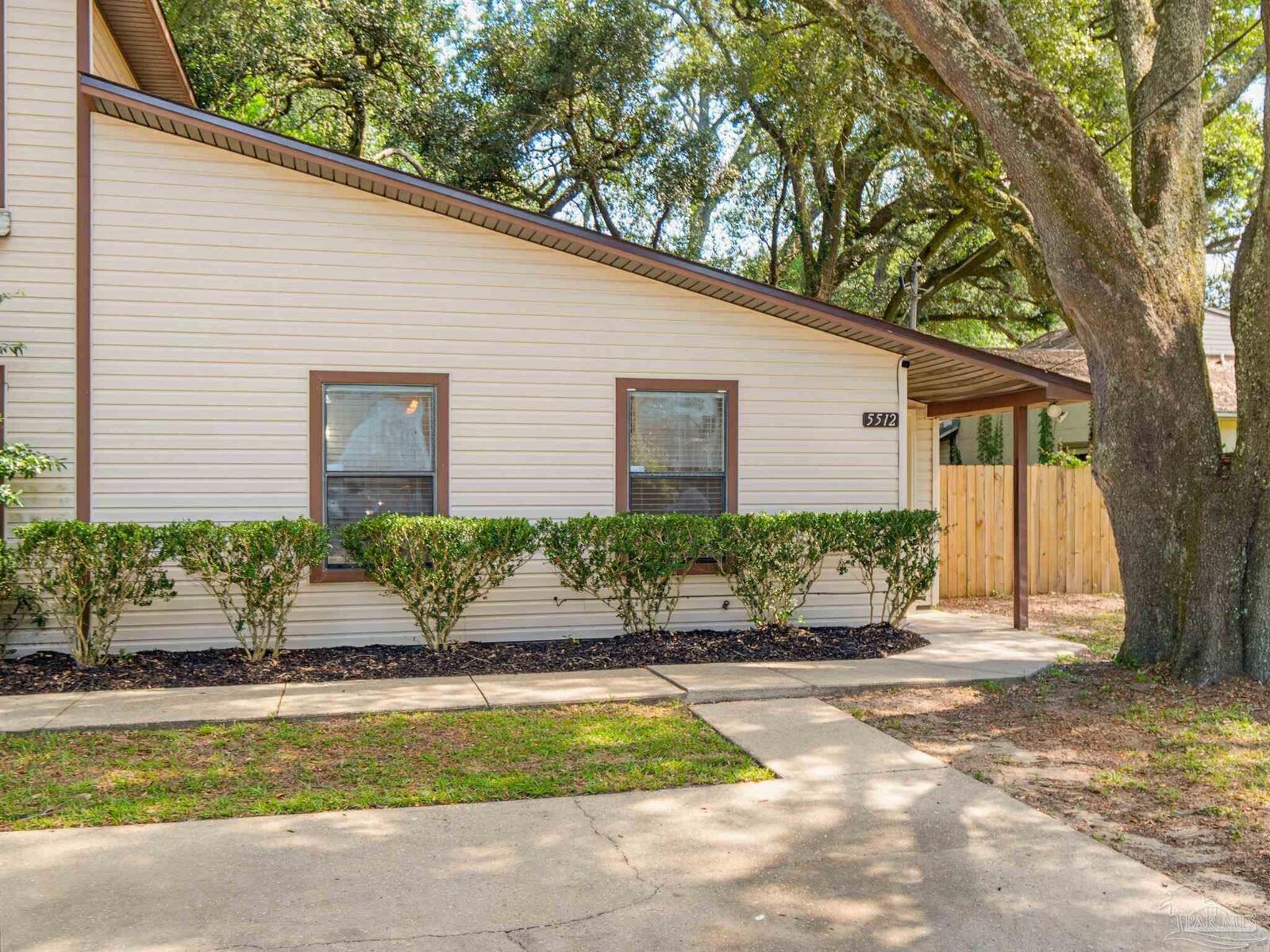 Property Photo: 5512 Woodsman Ct FL 32506