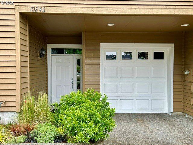 Property Photo: 10246 NW Forestview Way OR 97229
