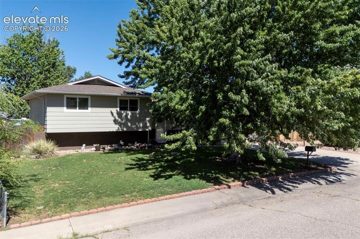 Property Photo:  54 Willis Drive  CO 80911 
