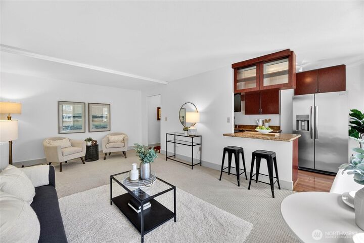 Property Photo:  1105  Spring Street 1011  WA 98104 