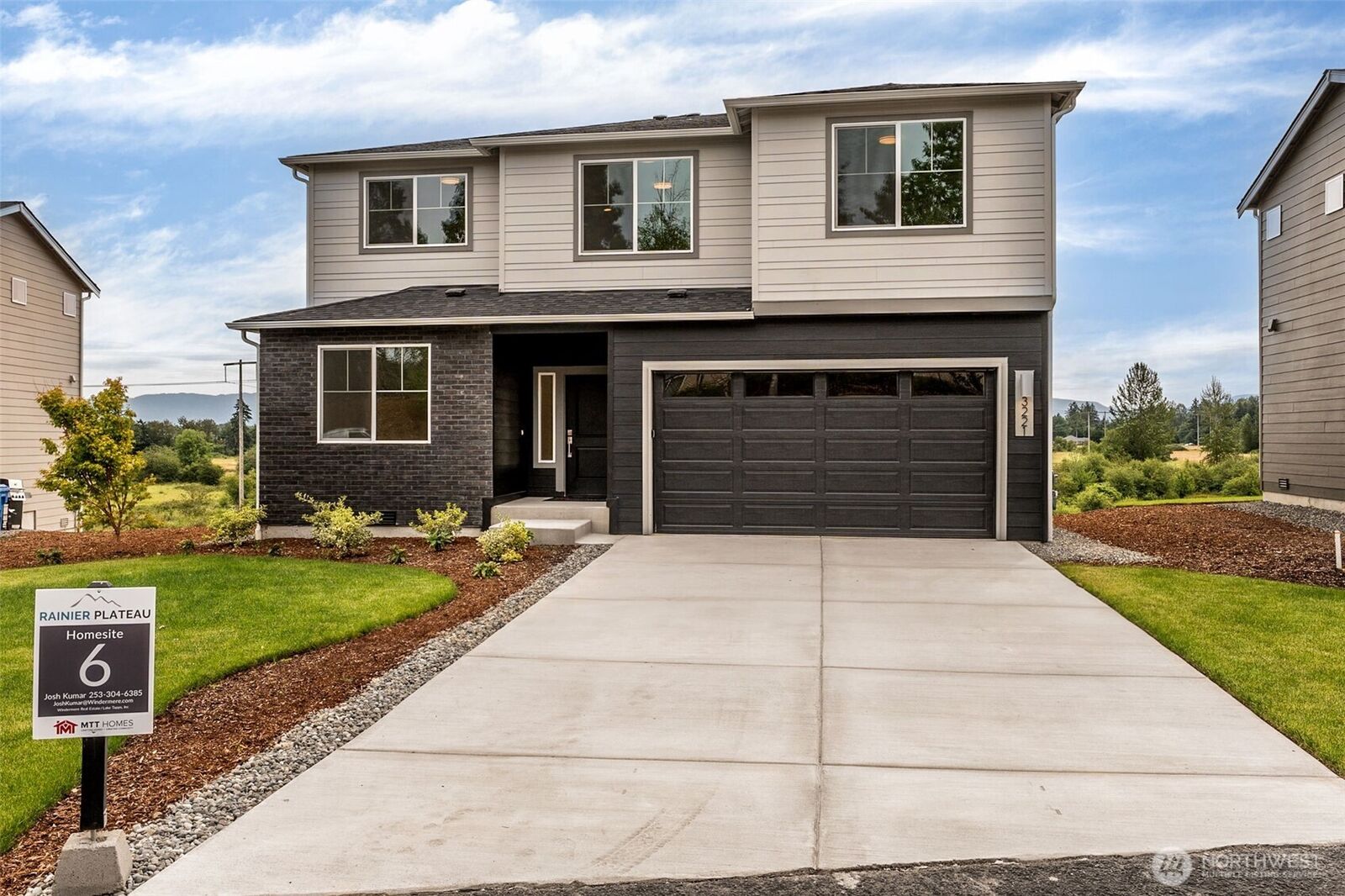 Property Photo: 3221 219th Avenue E WA 98391