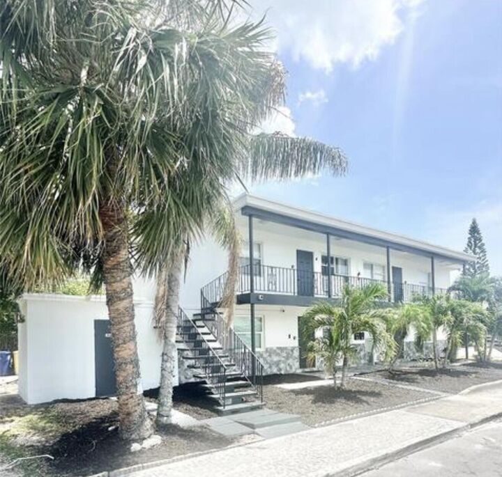 Property Photo: 1501 N Federal Highway 1 FL 33460