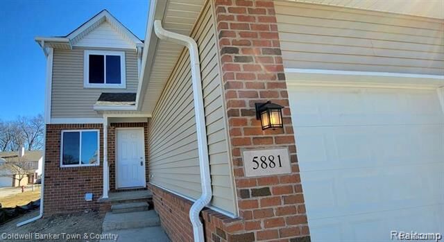 Property Photo: 5881 Woodruff View Drive MI 48116