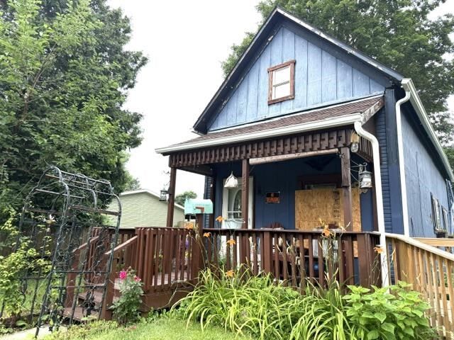 Property Photo:  532 N 18th Street  IN 47374 