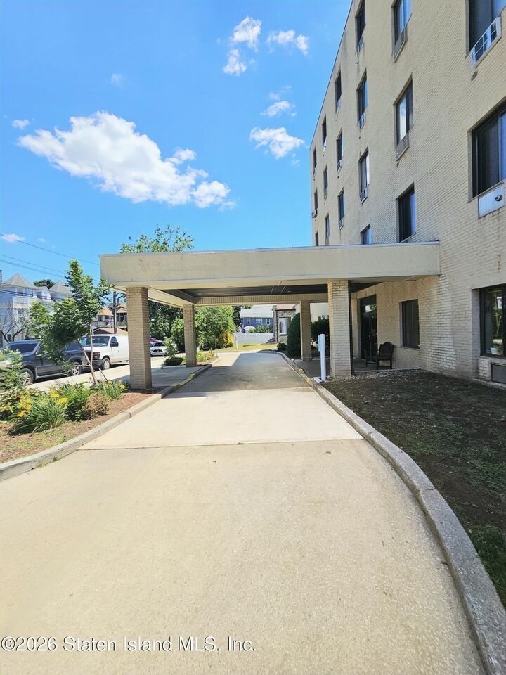 Property Photo: 50 Belair Road 2E NY 10305
