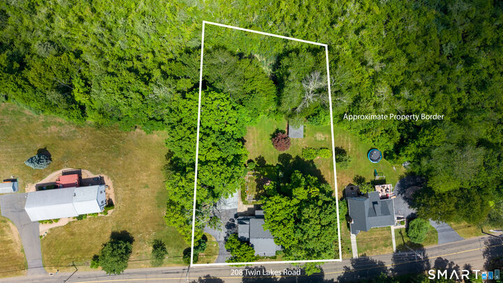 Property Photo: 208 Twin Lakes Road CT 06471