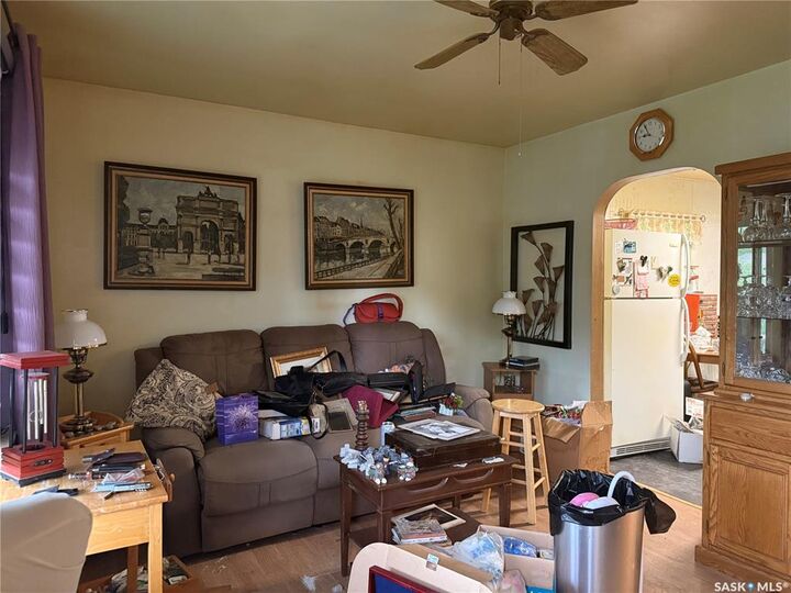 Property Photo: 1059 Caribou Street W SK S6H 2M1