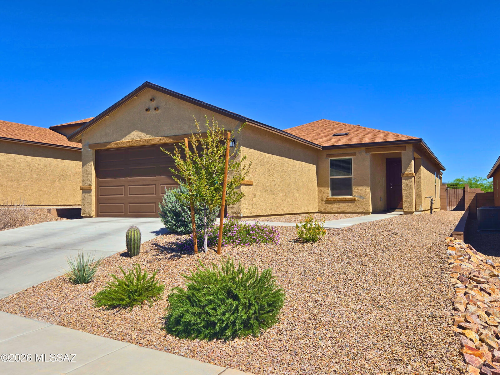 Property Photo: 6343 S Rigby Way AZ 85746