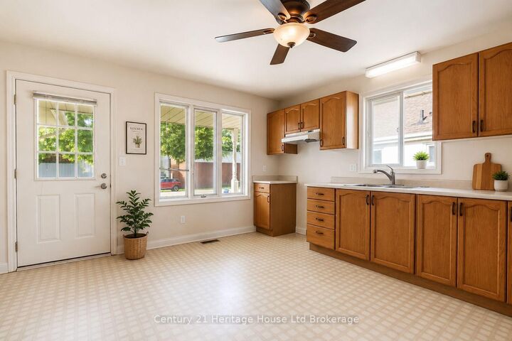 Property Photo: 773 Hounsfield Street ON N4S 1P6