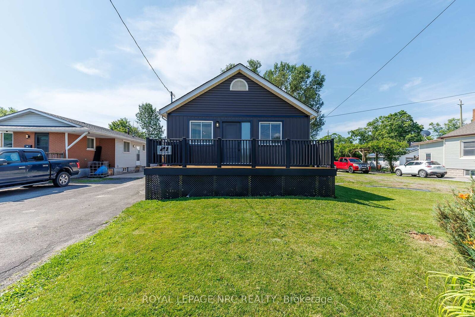 Property Photo:  21 Huron Street  ON L3B 5J2 