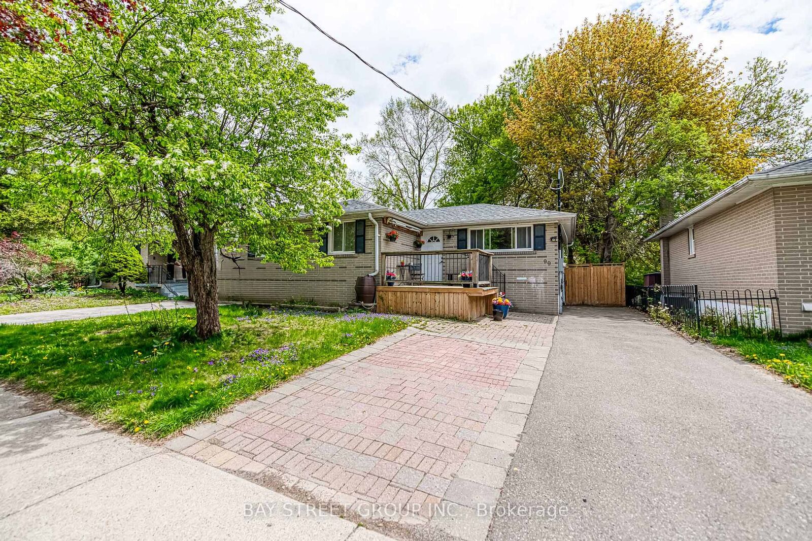 Property Photo:  99 Cherrywood Drive Bsmt  ON L3Y 2X6 
