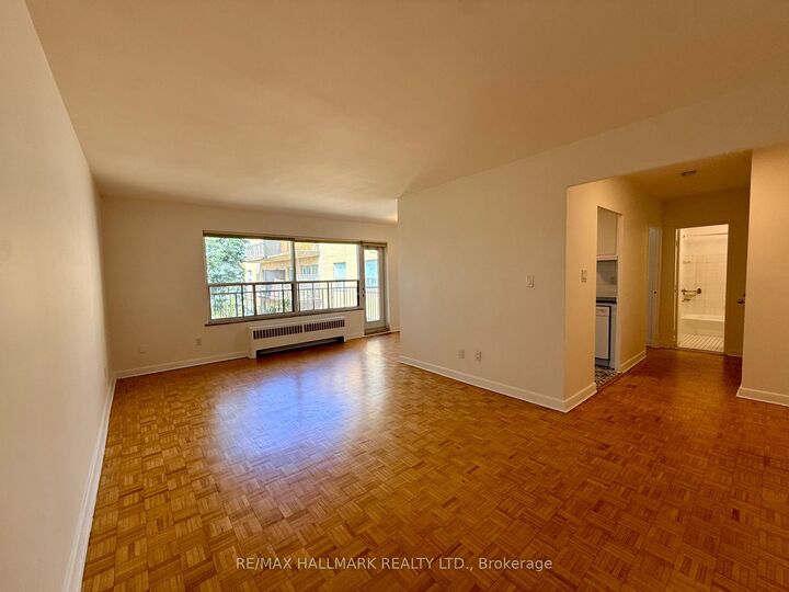 Property Photo:  30 Upper Canada Drive 301  ON M2P 1S1 