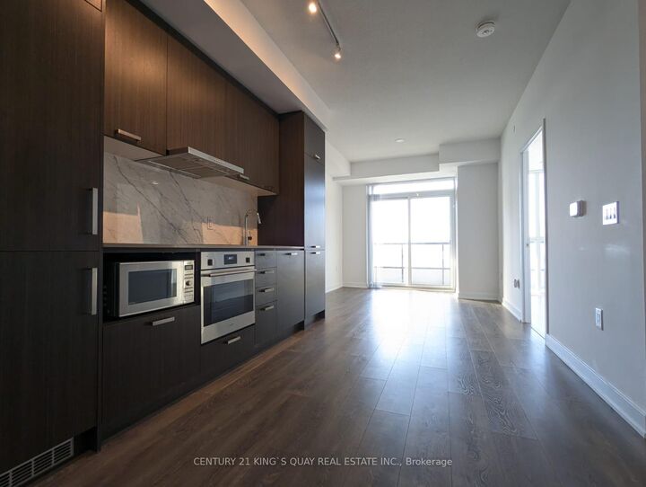 Property Photo:  38 Honeycrisp Crescent 2011  ON L4K 0M8 