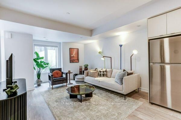 Property Photo: 39 Farmstead Road 123 ON M2L 2X2
