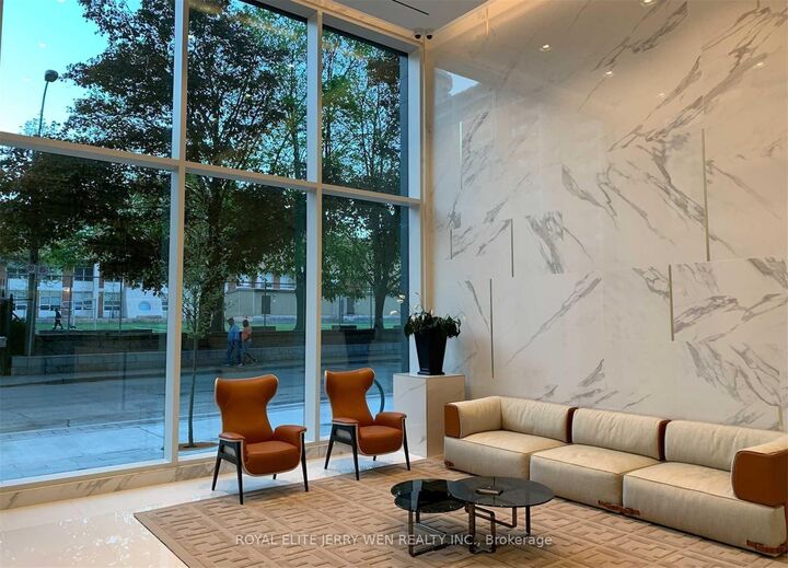 Property Photo:  85 Wood Street 809  ON M4Y 0E8 