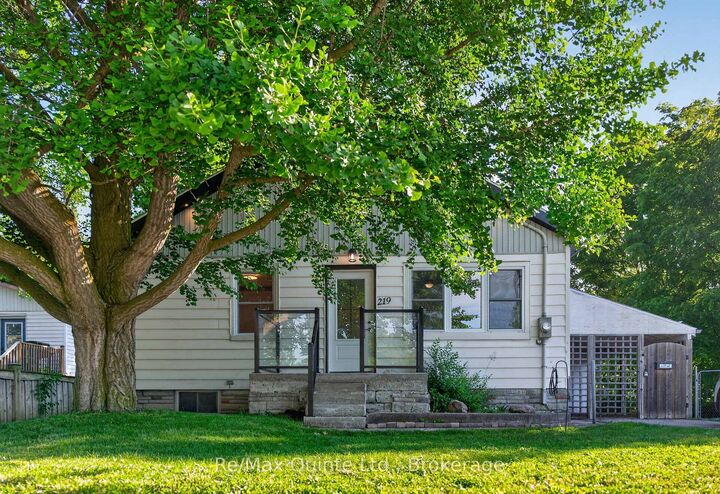 219 Marmora Street — photo 1