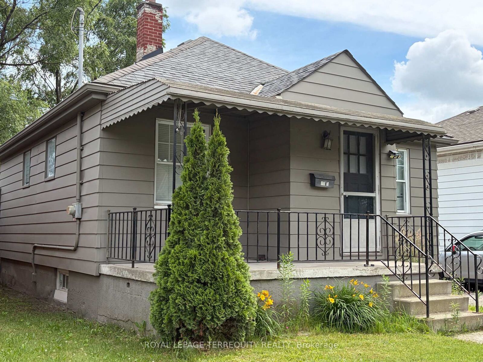 Property Photo:  1181 Florence Street  ON N5W 2N2 