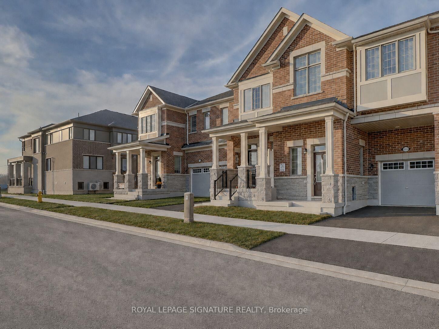 Property Photo: 3229 Chimney Swift Crescent ON L1X 0N3