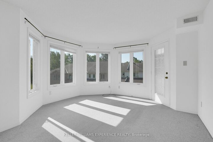 Property Photo: 492 Laclie Street 204 ON L3V 7V2