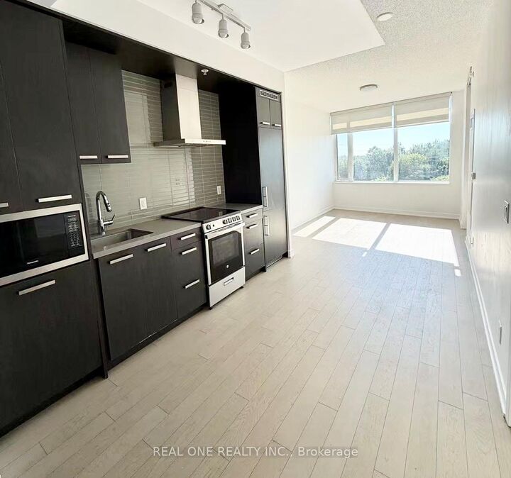 Property Photo:  120 Bayview Avenue N410  ON M5A 0G4 