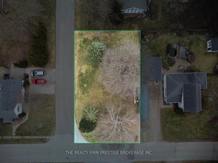 Property Photo: 32 Broadway Avenue ON N0P 2C0