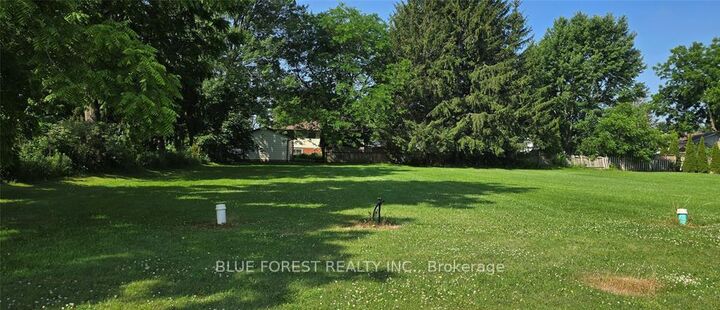 Property Photo:  56 Albert Avenue  ON N0P 2C0 