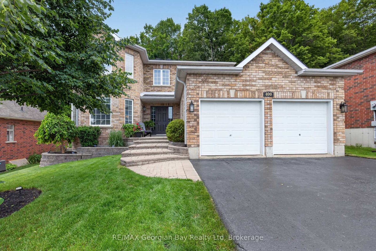 Property Photo: 400 Keller Drive ON L4R 0A7