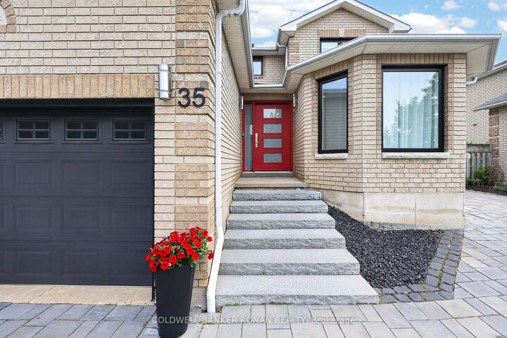 Property Photo:  35 Farmstead Crescent  ON L4N 8S2 