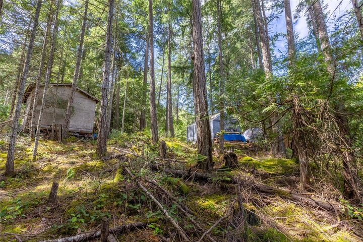 Property Photo:  4611 Mate Rd  BC V0N 2M0 