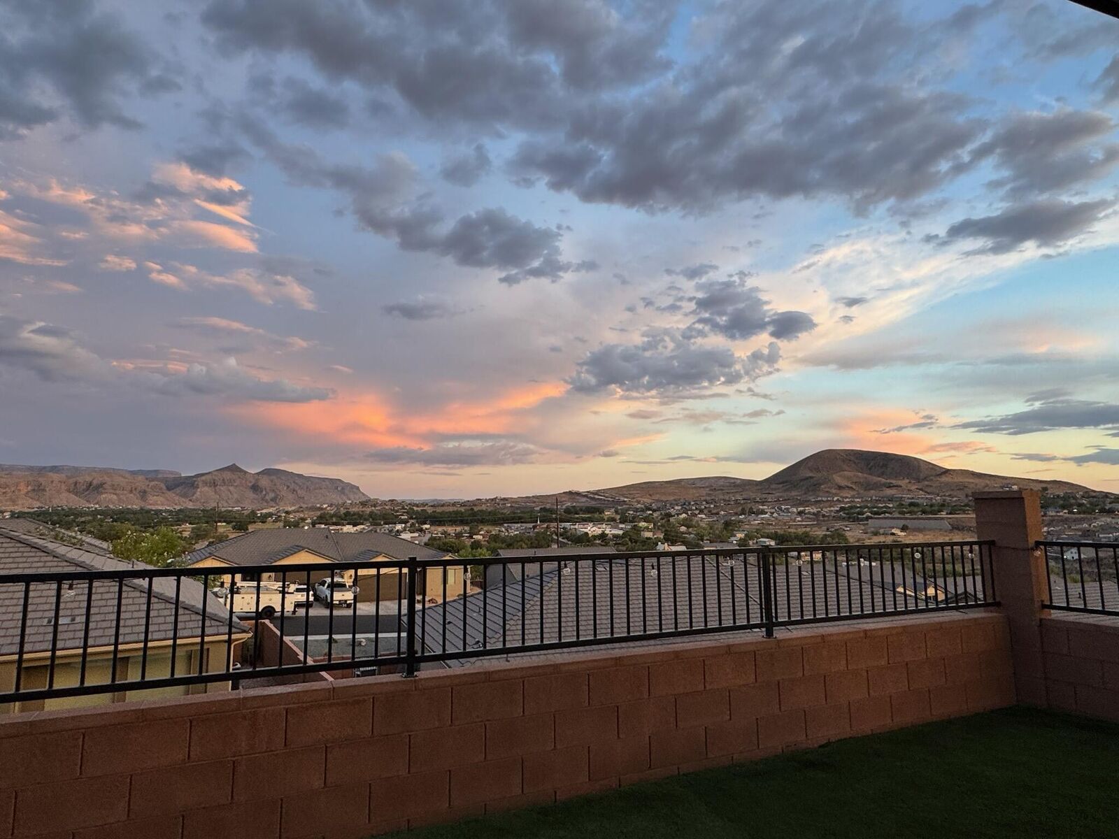 Property Photo:  1477 W 470 N  UT 84737 