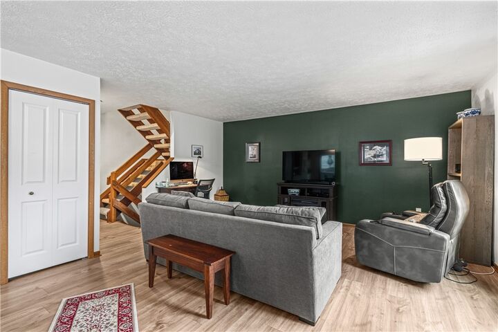 Property Photo: 320 Spring Run Drive PA 15146