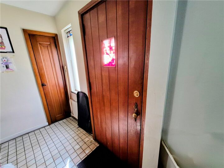 Property Photo: 170 Spring Grove Rd PA 15235