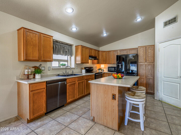 Property Photo:  23041 S 212th Place  AZ 85142 