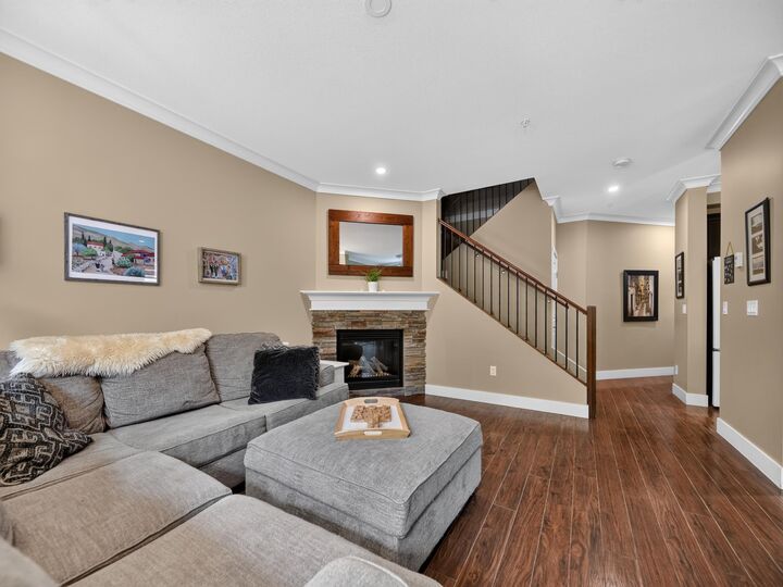 Property Photo: 45762 Safflower Crescent 16 BC V2R 0S4