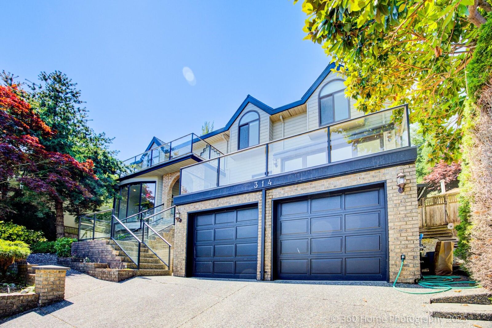 Property Photo: 314 Rosehill Wynd BC V4M 3L9