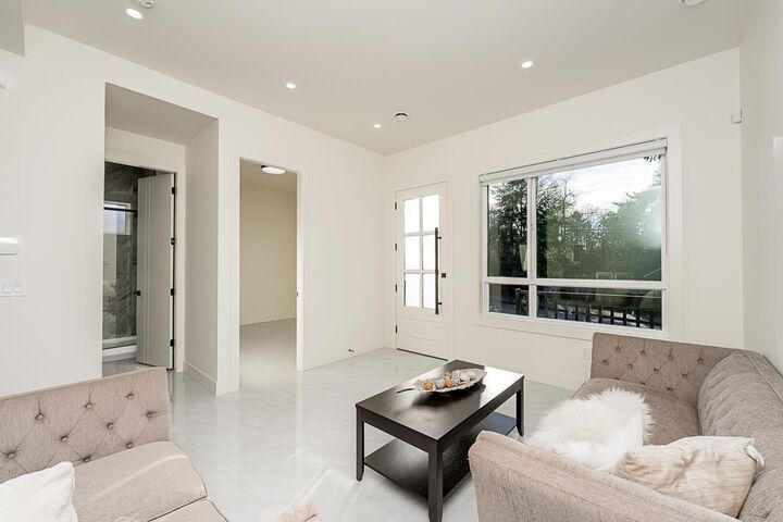 Property Photo: 9935 Sullivan Street 3 BC V3J 1J1