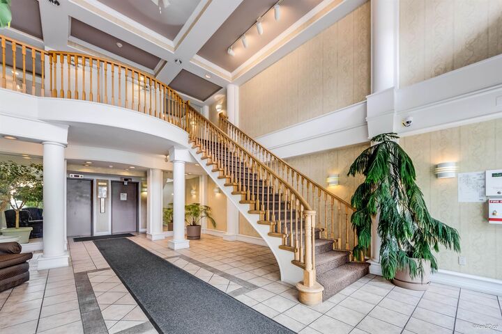 6631 Minoru Boulevard 1209 — photo 1