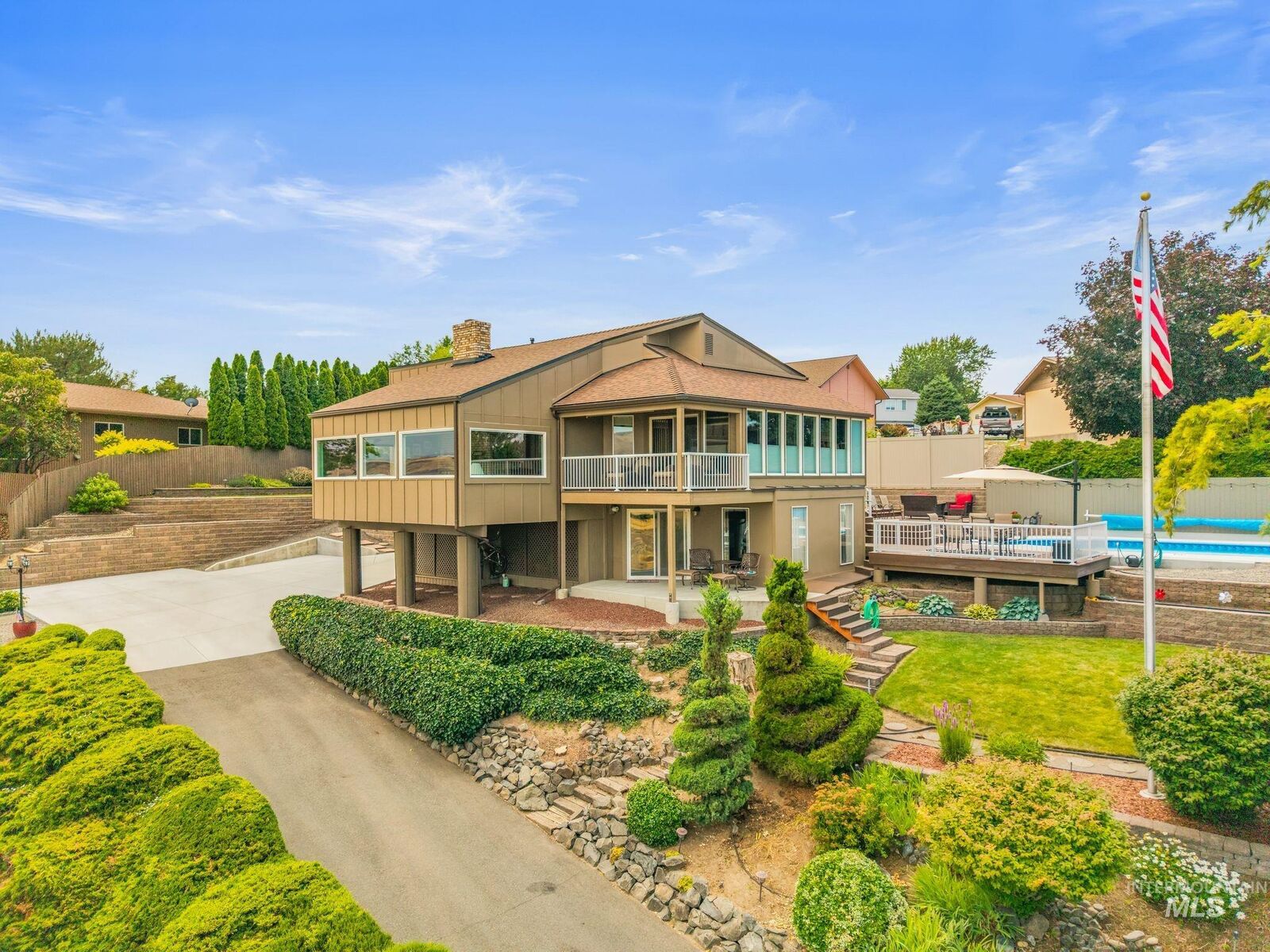 Property Photo:  2618 Grandview Drive  WA 99403 
