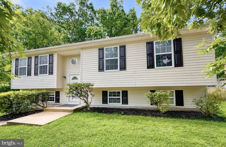 Property Photo:  673 Running Fox Road  MD 20657 