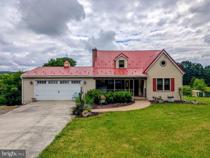 Property Photo: 7475 Lincoln Hwy PA 15522