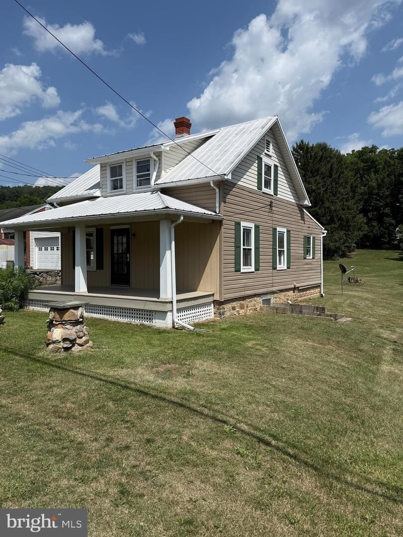 Property Photo:  9410 Tomstown Road  PA 17268 
